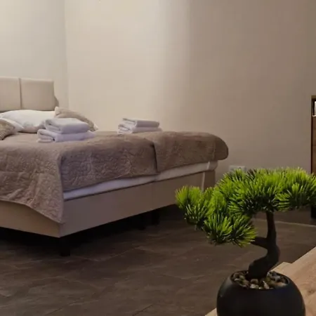 Breakpoint Loft - Center *