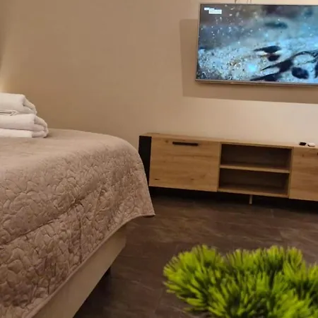 Breakpoint Loft - Center *